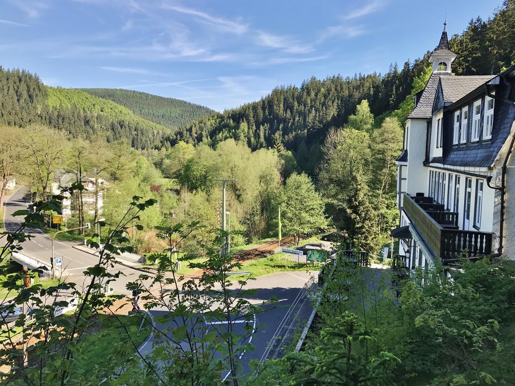 Flair-Hotel Waldfrieden Oberweißbach Екстериор снимка